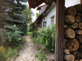 Nyitva Apartman